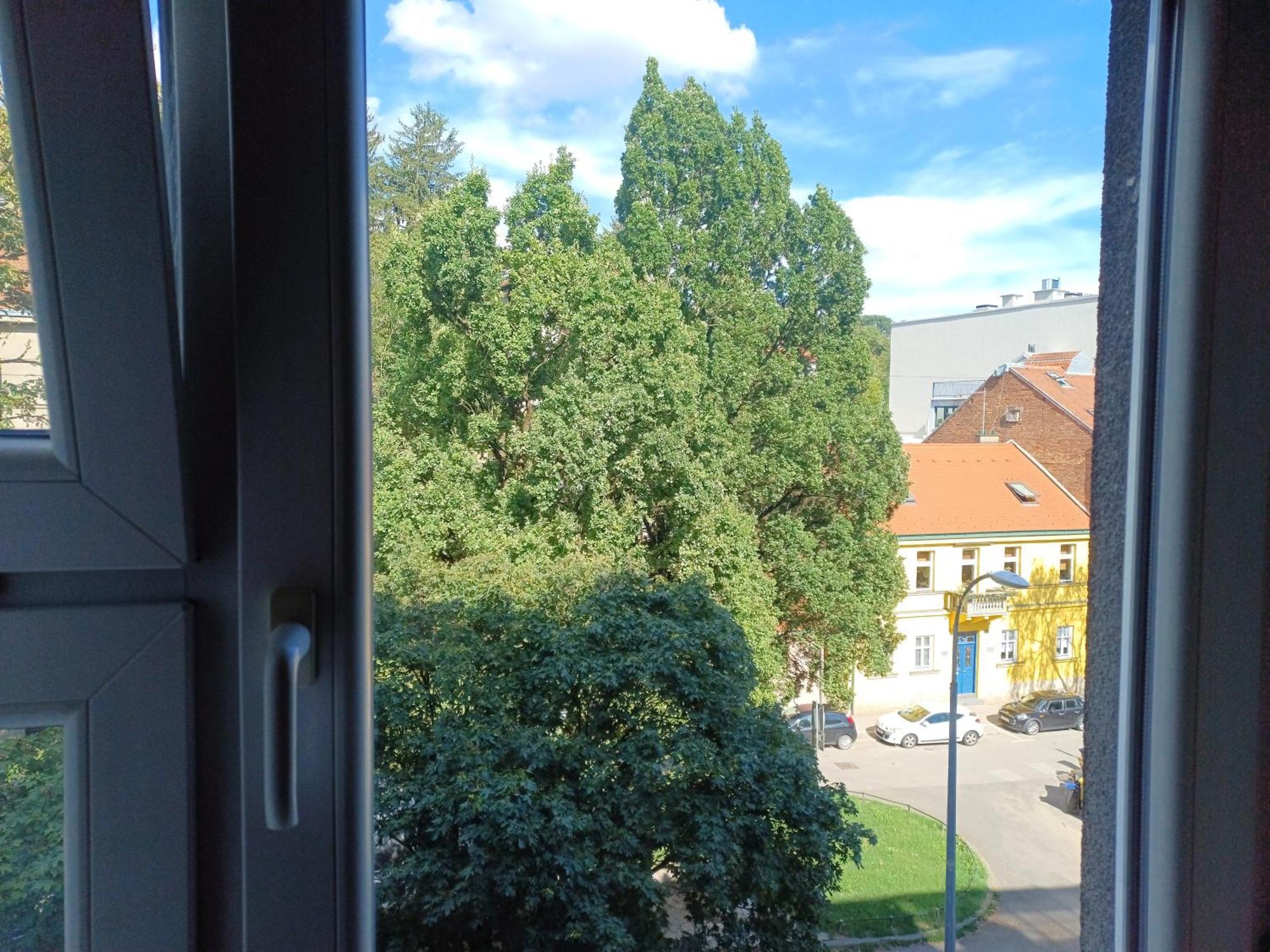 Mali Plac Apartment Zagreb Luaran gambar